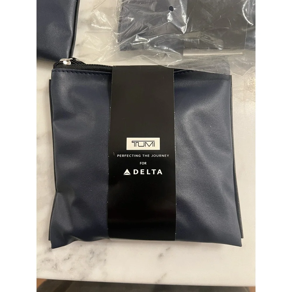 2 Delta First Class Amenity Kit By Tumi Luggage Travel Accessories 1 Empty Bag